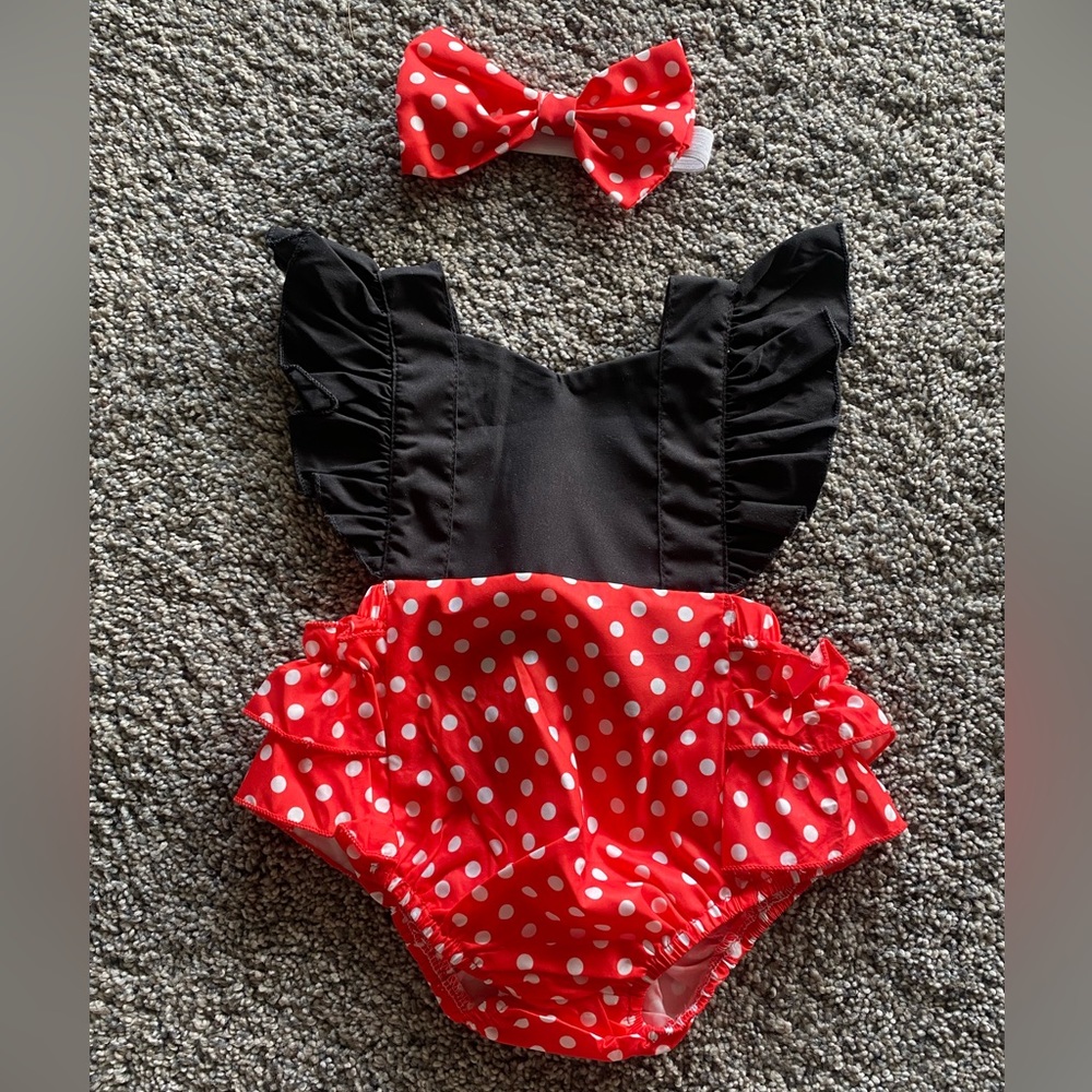 SHEIN Minnie Mouse Look-alike Bubble with Bow